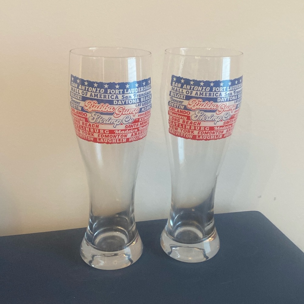 Set of 2‎ Bubba Gump Beer Glasses All Cities